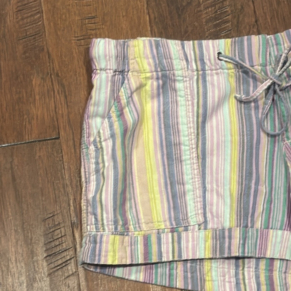 Size 9 Mossimo Supply Co. Pastel Striped Women's Shorts - Picture 3 of 8